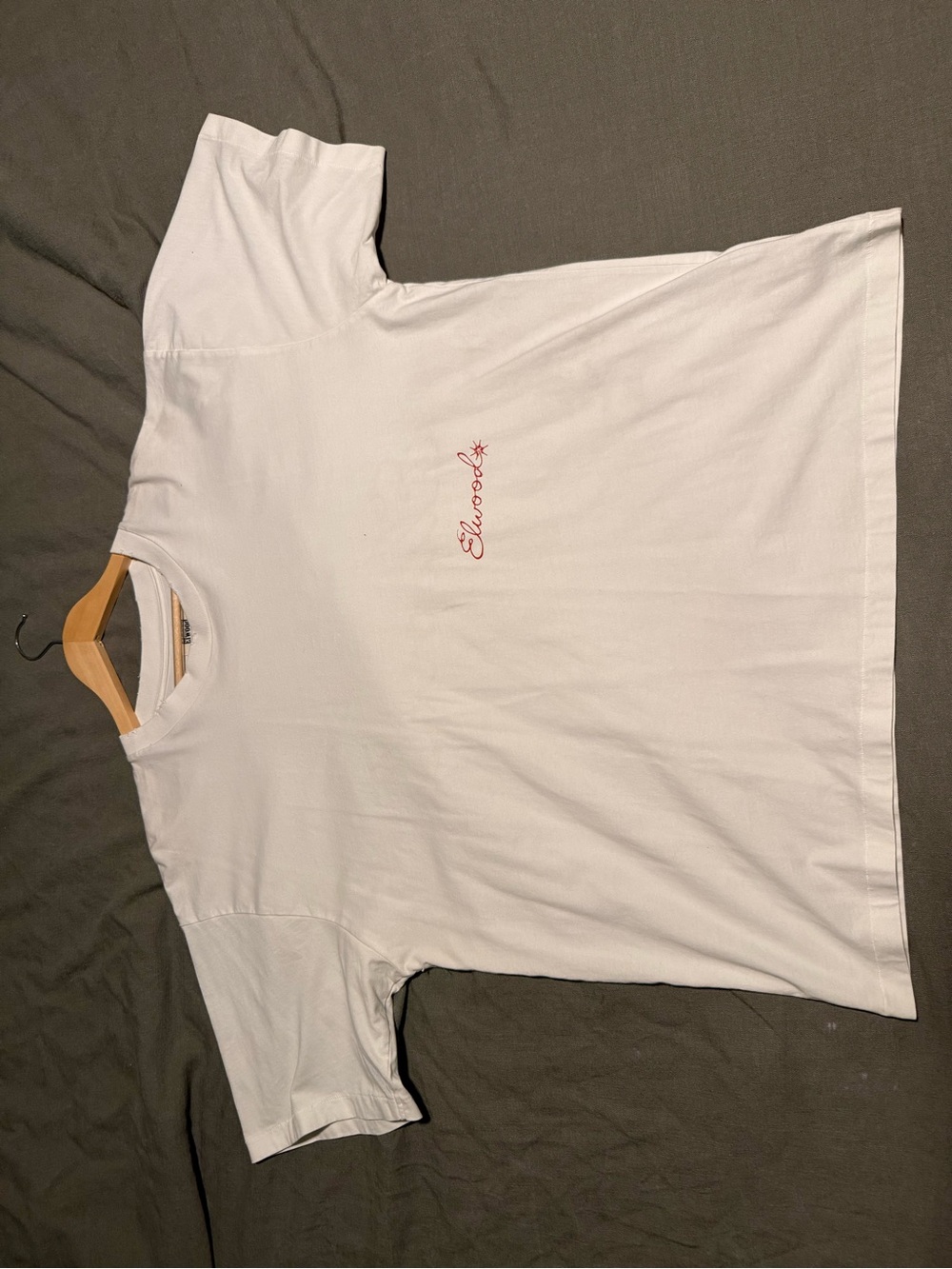 Elwood Men's OversizedWhite Short-Sleeve Crewneck Tee with Small Red Script Logo